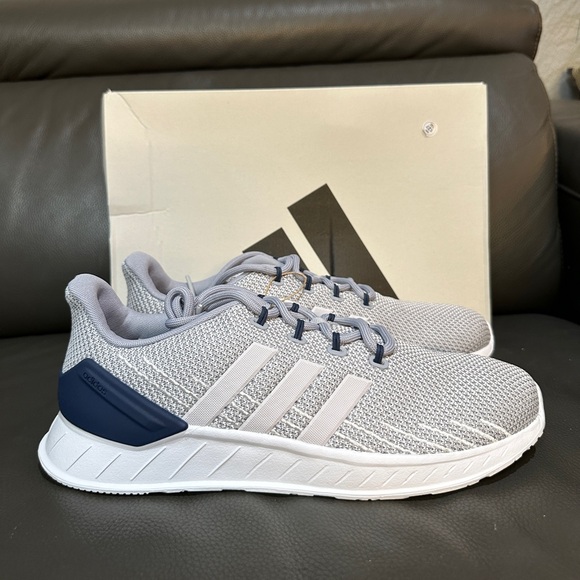 ADIDAS MEN’S KNIT SNEAKER - Picture 1 of 6